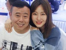 嫁10亿富豪的潘阳，婚后10年，为何带着儿子长住娘家？